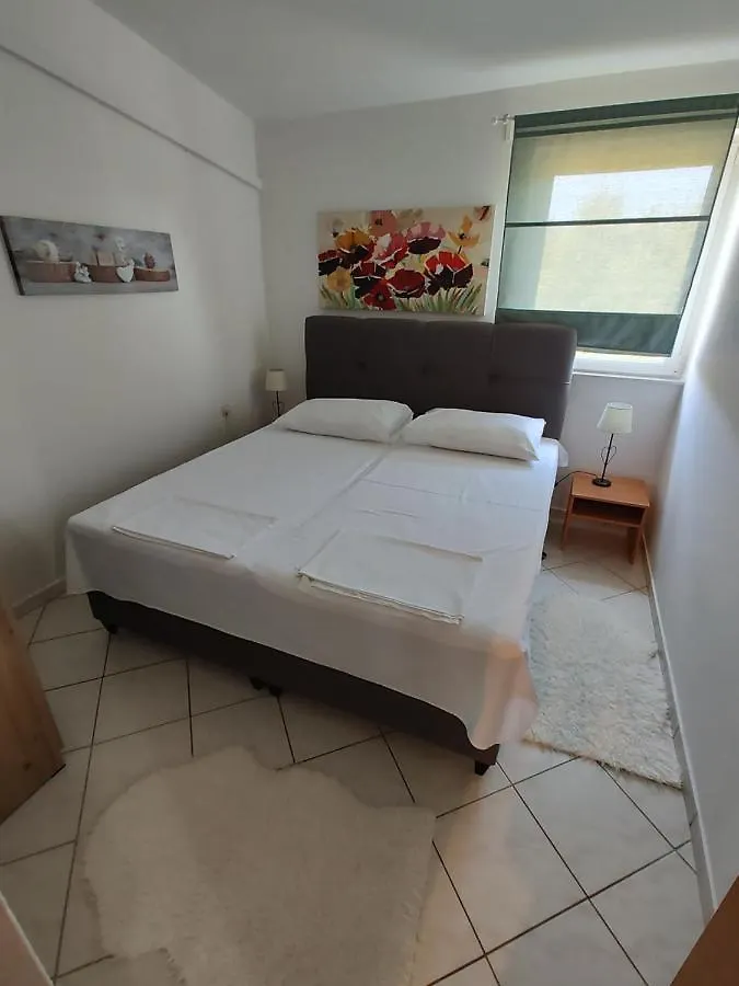 Apartman Edith'S Olive Garden Vir